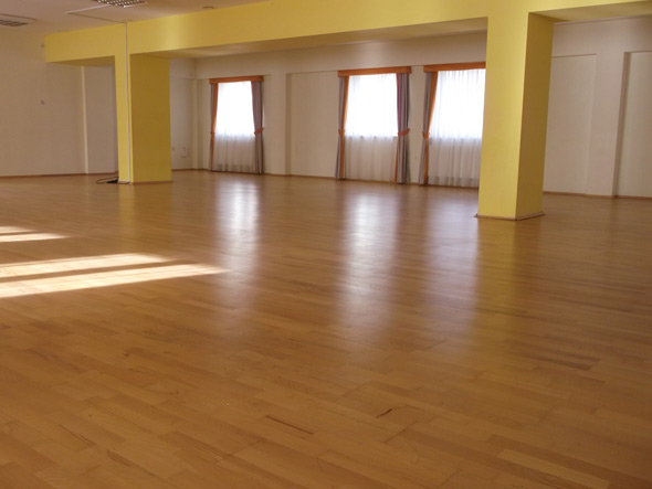 sala-taneczna-obozy-dla-dzieci