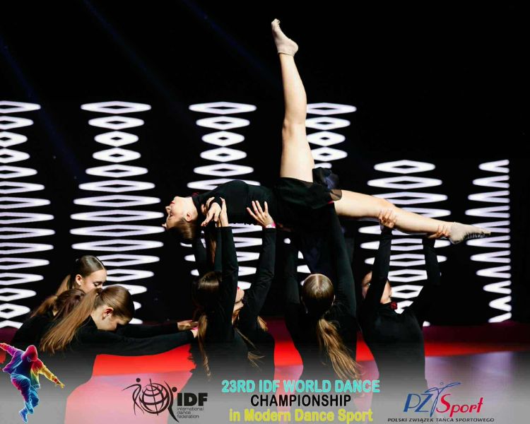 Dance Fire Akademia Pani Szafki MISTRZOSTWA SWIATA IDF-4