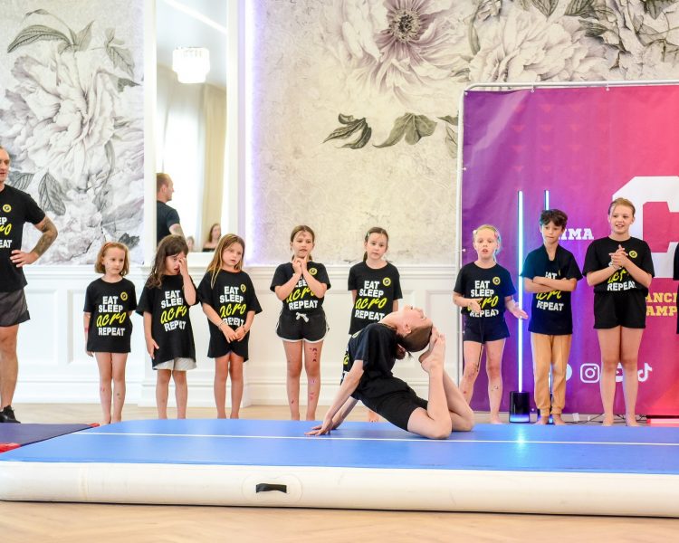 Acro Camp, pokaz finałowy i&nbsp;prezentacja umiejętności grup
