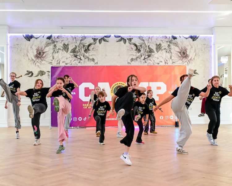 Dance Camp nad jeziorem Serwy