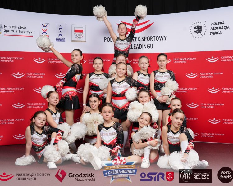 Cheer Fire Formacja Akademia Pani Szafki