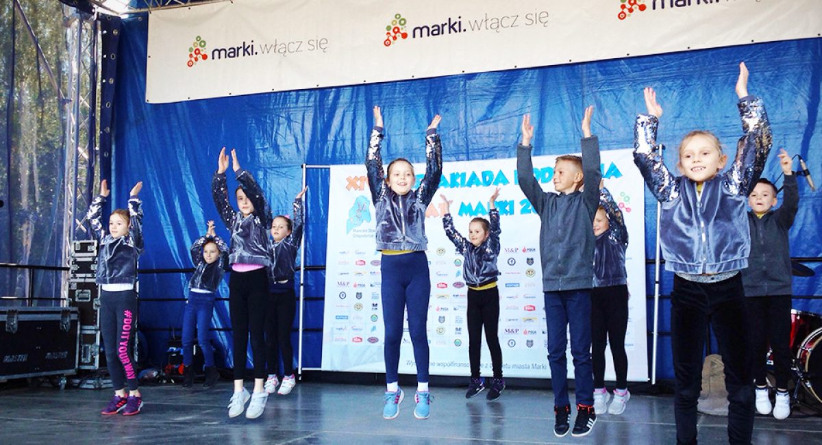 Pokaz taneczny dzieci w Markach